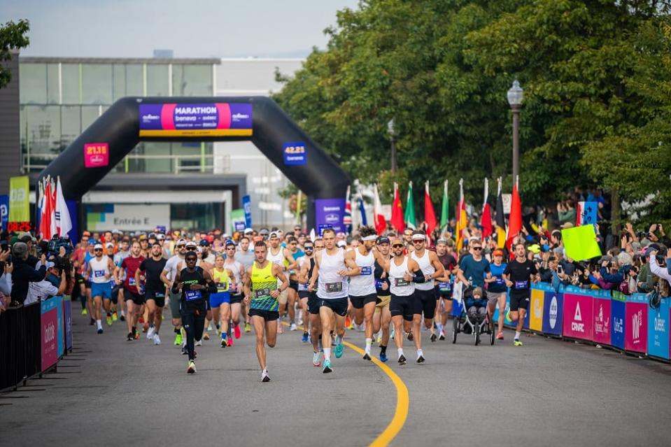 Leblanc seen leading the pack of marathon runners in Quebec City on Sunday. 