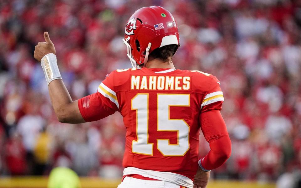 Oct 22, 2023; Kansas City, Missouri, USA; Kansas City Chiefs quarterback Patrick Mahomes (15) signals to the sidelines against the <a class="link " href="https://sports.yahoo.com/nfl/teams/la-chargers/" data-i13n="sec:content-canvas;subsec:anchor_text;elm:context_link" data-ylk="slk:Los Angeles Chargers;sec:content-canvas;subsec:anchor_text;elm:context_link;itc:0">Los Angeles Chargers</a> during the second half at GEHA Field at Arrowhead Stadium. Mandatory Credit: Denny Medley-USA TODAY Sports