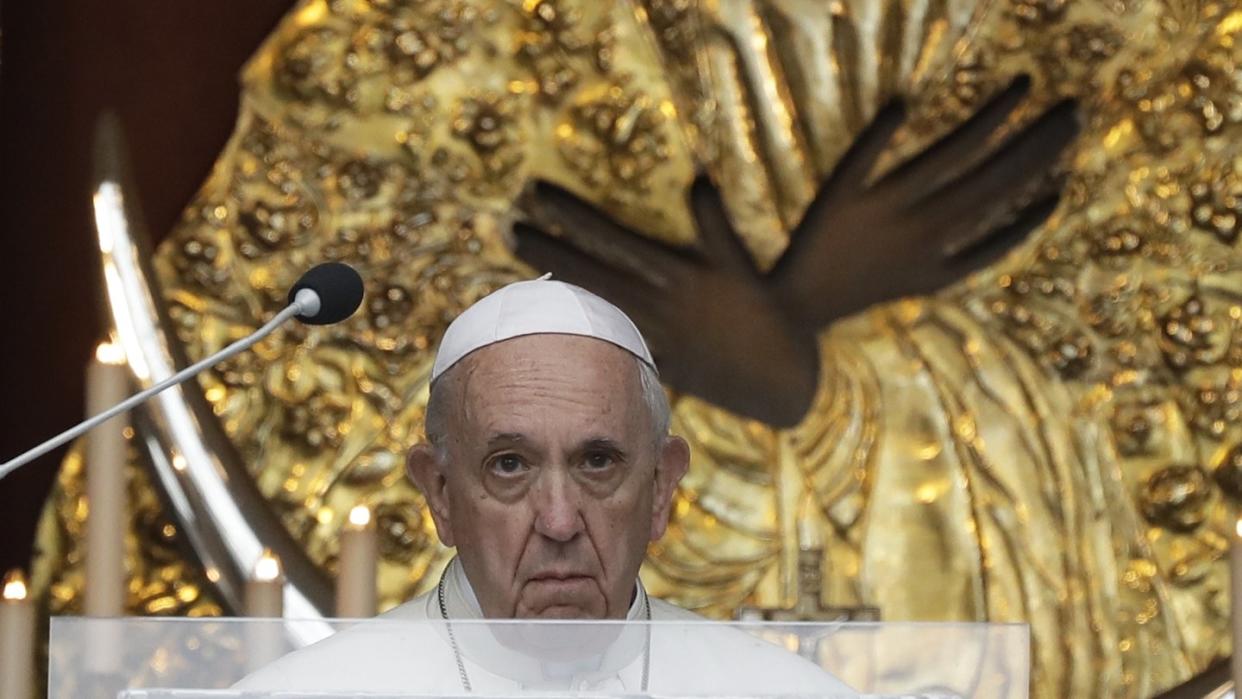 Papst Franziskus spricht in Vilnius. Foto: Andrew Medichini/AP