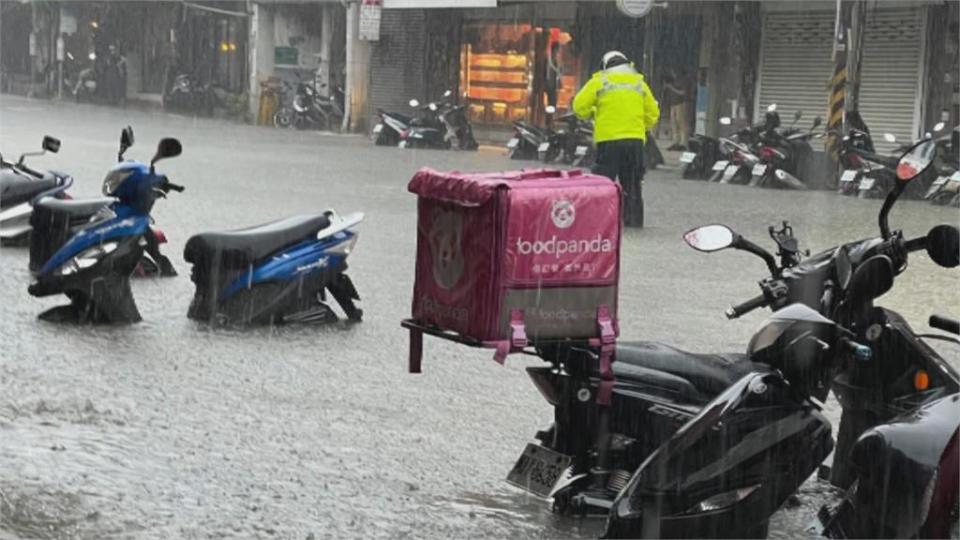 雨彈狂襲！北市文山區3小時破200毫米　50年老住戶無奈：每逢大雨必淹