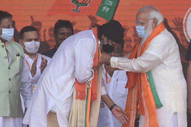 Mithun joins BJP, PM calls him 'Banglar Chhele