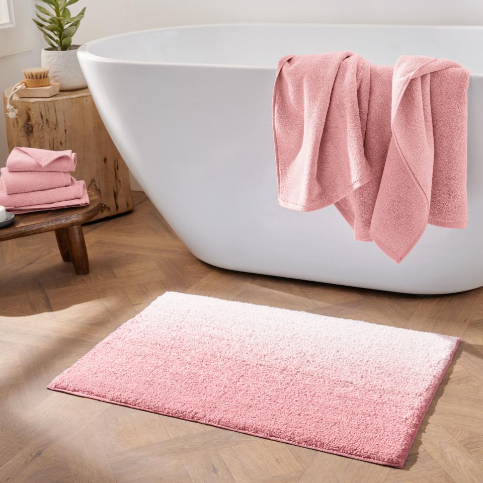 3) Melange Ombre Non-Slip Cotton Bath Rug