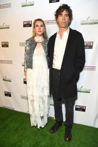 <p>Alberto E. Rodriguez/Getty</p> Lily Rabe and Hamish Linklater pose for a photo at the US-Ireland Alliance's 18th annual Oscar Wilde Awards