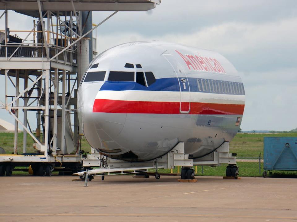 American Airlines Tulsa Maintenance Base Boeing 727 Paint Trainer 1