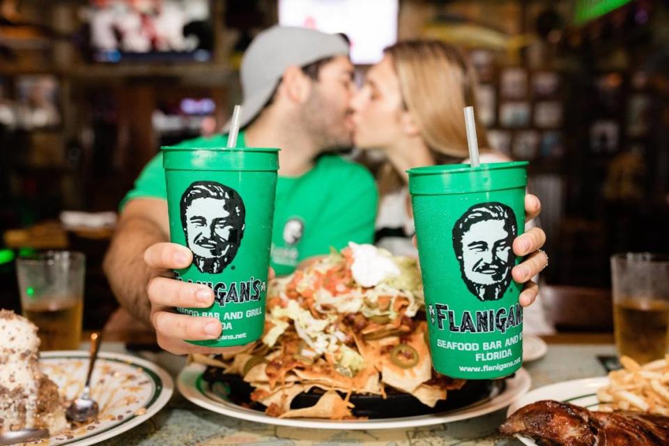 José “Tuto” Moreiras and Elisa Cantero met at Flanigan's Seafood Bar and Grill in 2016 – so they decided to take their engagement photos there.