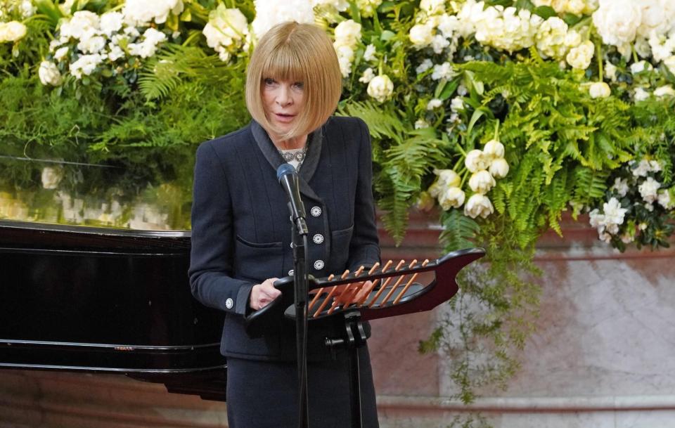 NEW YORK, NEW YORK - APRIL 29: Anna Wintour speaks nstage at the André Leon Talley Celebration of Life at The Abyssinian Baptist Church on April 29, 2022 in New York City. (Photo by Bennett Raglin/Getty Images for the Estate of André Leon Talley)