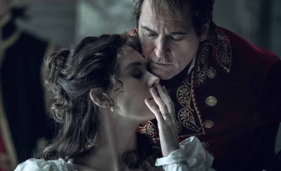 Joaquin Phoenix stars as Napoleon Bonaparte and Vanessa Kirby stars as Empress Josephine in Apple Original Films and Columbia Pictures theatrical release of NAPOLEON.  Photo by: Aidan Monaghan