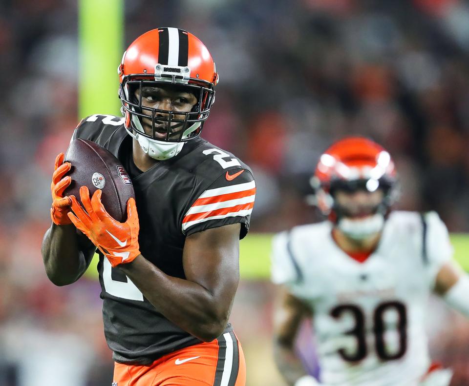 Browns wide receiver Amari Cooper catches a second-half pass for a first down against the Bengals, Monday, Oct. 31, 2022, in Cleveland.