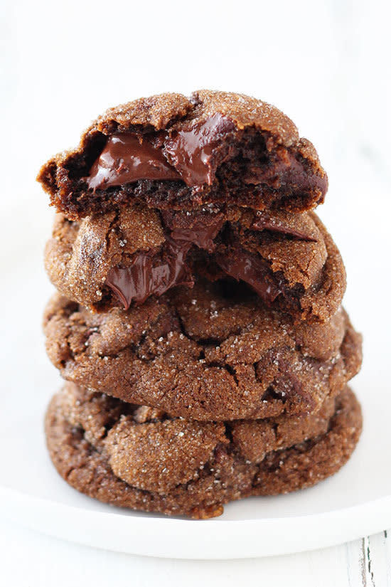 <strong>Get the <a href="http://www.handletheheat.com/chewy-chocolate-gingerbread-cookie/" target="_blank">Chocolate Gingerbread Cookies recipe</a> from Handle The Heat</strong>