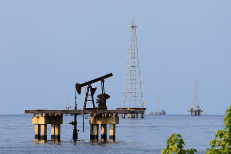 FILE PHOTO: Oil facilities are seen on Lake Maracaibo in Cabimas, Venezuela January 29, 2019. REUTERS/Isaac Urrutia/File Photo