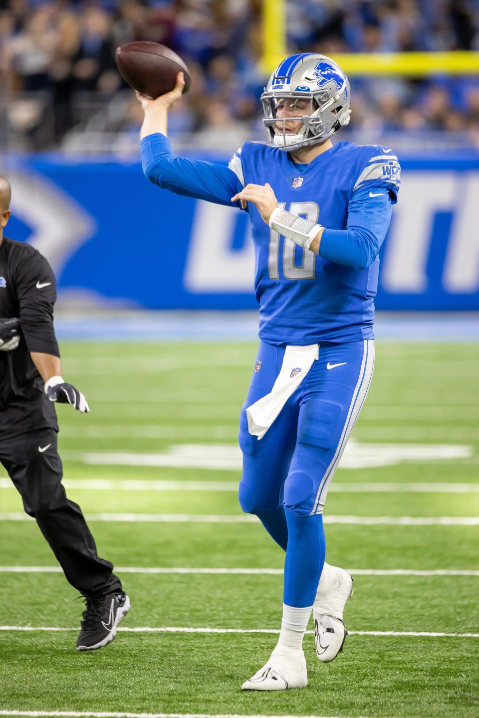 Detroit Lions quarterback Nate Sudfeld warms up before going into the game against the Jacksonville Jaguars during the second half at Ford Field, Dec. 4, 2022.