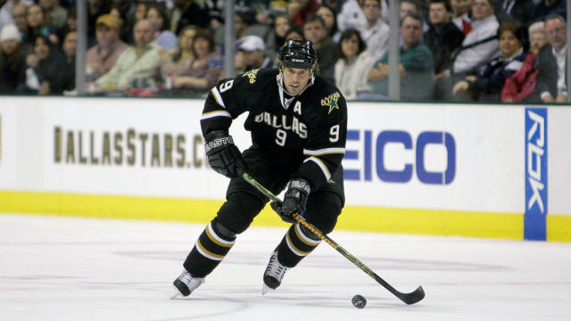 Mike Modano Net Worth in 2023 How Rich is He Now? - News