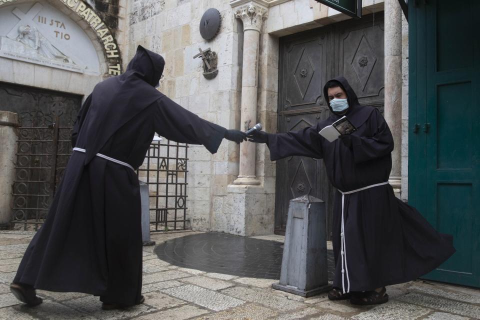 Virus Outbreak Mideast Jerusalem Good Friday