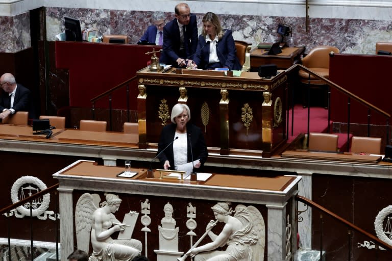 La ministre du Travail, de la Santé et des Solidarités, Catherine Vautrin, à l'Assemblée nationale à Paris, le 27 mai 2024 (STEPHANE DE SAKUTIN)