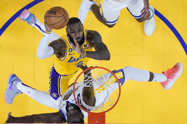 Los Angeles Lakers eliminaron al último campeón, Golden State Warriors en las semifinales del Oeste
