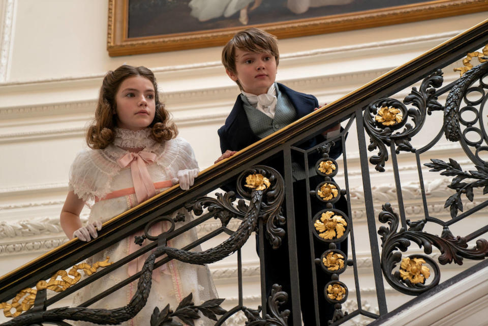 The two youngest Bridgertons, Hyacinth (Florence Hunt) and Gregory (Will Tilston). (Liam Daniel / Netflix)