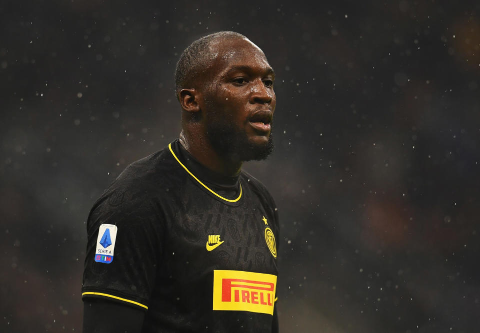 MILAN, ITALY - DECEMBER 01:  Romelu Menama Lukaku Bolingoli of FC Internazionale looks on during the Serie A match between FC Internazionale and SPAL at Stadio Giuseppe Meazza on December 1, 2019 in Milan, Italy.  (Photo by Claudio Villa - Inter/Inter via Getty Images)