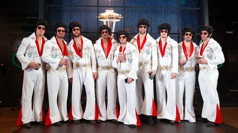The Las Vegas Golden Knights arrived dressed as Elvis Presley. - Jeff Vinnick/NHLI/Getty Images