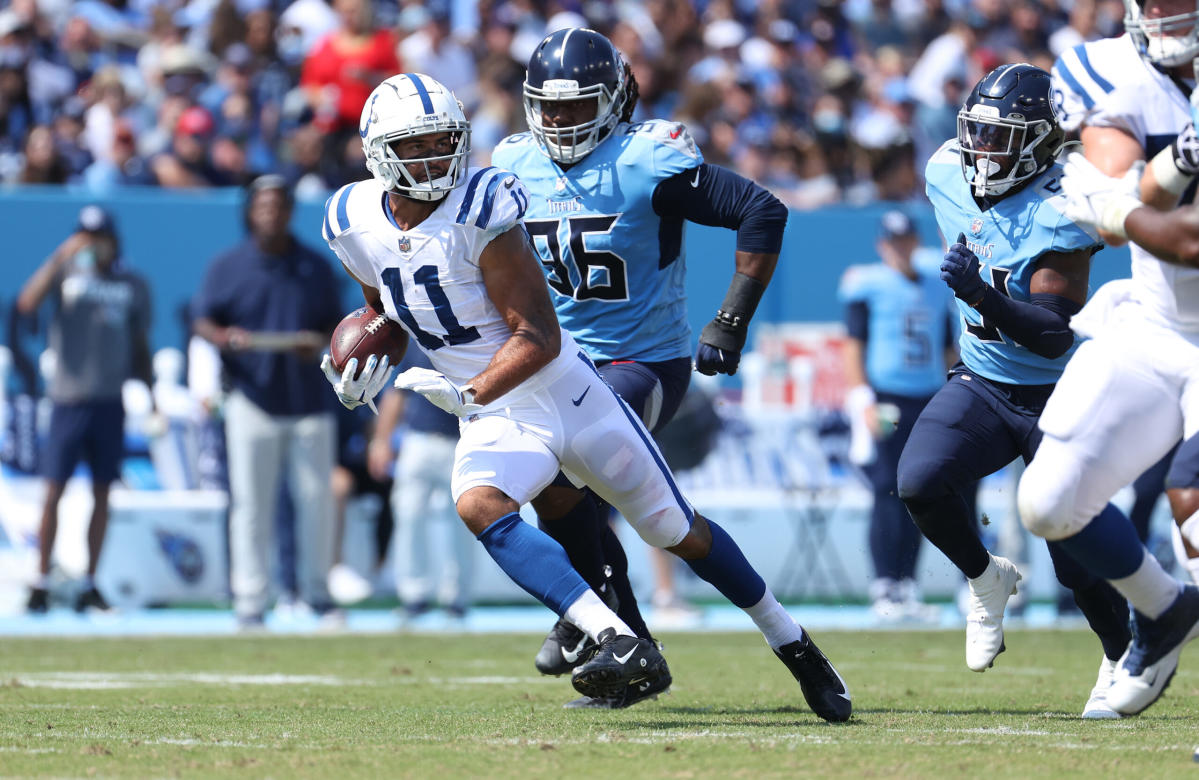 PFF Grades: Rough Day for Tennessee Titans Defense - Sports