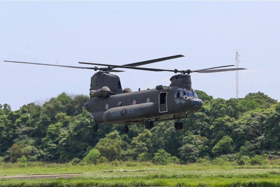 CH-47SD，契努克直升機。（陳麒全攝）
