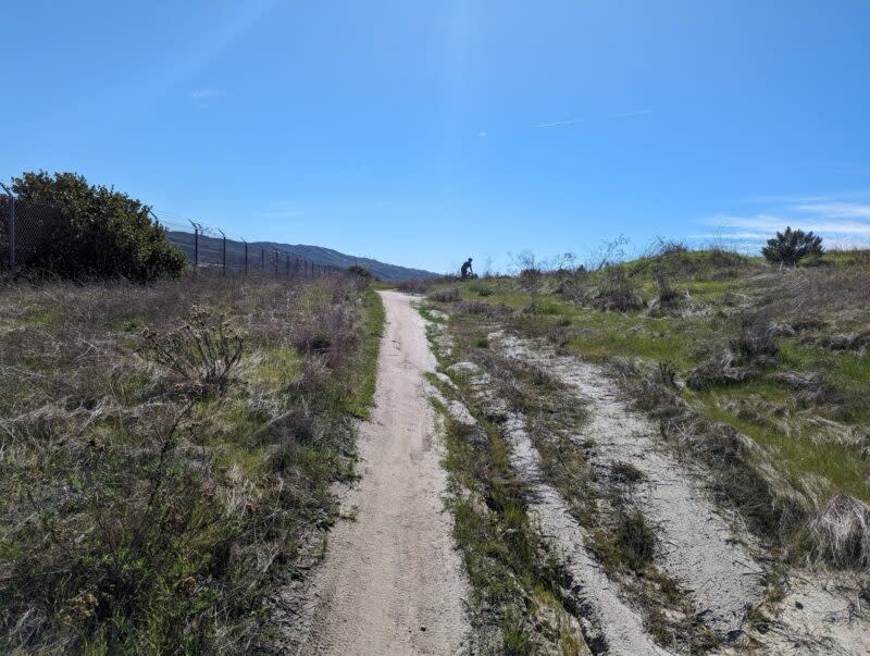 Aventon Ramblas eMTB single track