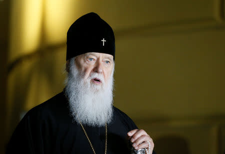 Patriarch Filaret, head of the Ukrainian Orthodox Church of the Kiev Patriarchate, speaks during a news briefing in front of the Volodymysky Cathedral in Kiev, Ukraine October 11, 2018. REUTERS/Valentyn Ogirenko