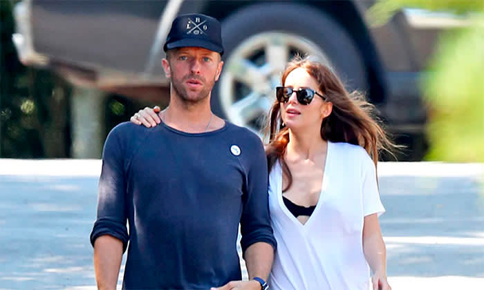 Chris Martin y Dakota Johnson