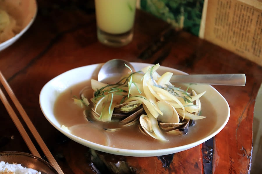 九份金瓜石「食不厭」