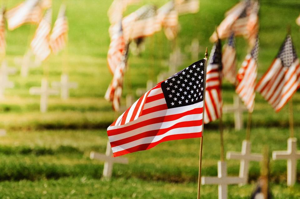 memorial flag day etiquette