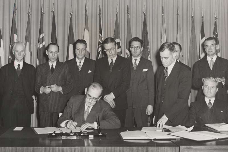 ICRW-signing-1946-US.jpg