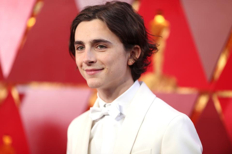 <p>It's Oscars night, baby, and your all-time favorite <a rel="nofollow noopener" href="https://www.cosmopolitan.com/entertainment/celebs/a26257074/internet-soft-boys-twitter/" target="_blank" data-ylk="slk:internet boyfriend;elm:context_link;itc:0;sec:content-canvas" class="link ">internet boyfriend</a> <a rel="nofollow noopener" href="https://www.cosmopolitan.com/entertainment/celebs/a26185981/timothee-chalamet-plane-ride-twitter-thread/" target="_blank" data-ylk="slk:Timothée Chalamet;elm:context_link;itc:0;sec:content-canvas" class="link ">Timothée Chalamet</a> might not show up this year. Why? His film, <em>Beautiful Boy</em>, was high-key snubbed by the Academy, which means he doesn't really have a reason to go, and he might not have secured an invite. The horror! </p><p>And while you're probably legit devastated about this very obvious oversight, feel free to accompany me on this journey as I imagine what Oscars 2019 would have been like had he attended, and had you been his date, because why the hell not? </p>