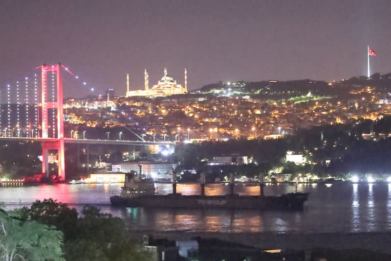 Turkish-flagged bulker TQ Samsun transits Istanbul's Bosphorus