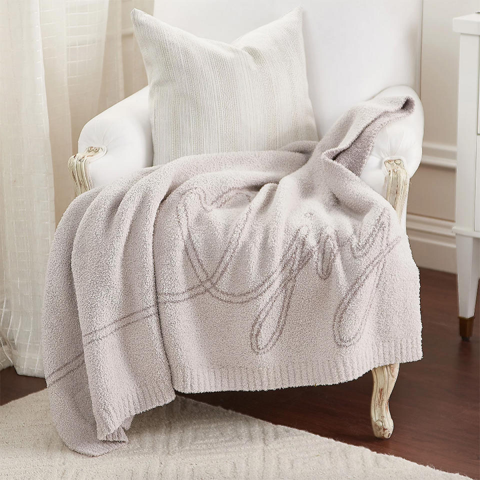 qvc-cozy-barefoot-dreams-blanket