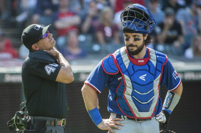 José Ramírez homers on birthday to trigger 9-run inning as