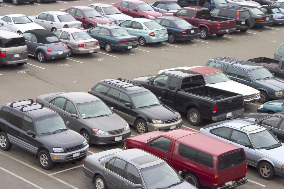 La posibilidad de desplazarse en coche es ahora más atractiva que nunca, puesto que reduce significativamente las probabilidades de contagio. Getty Creative.