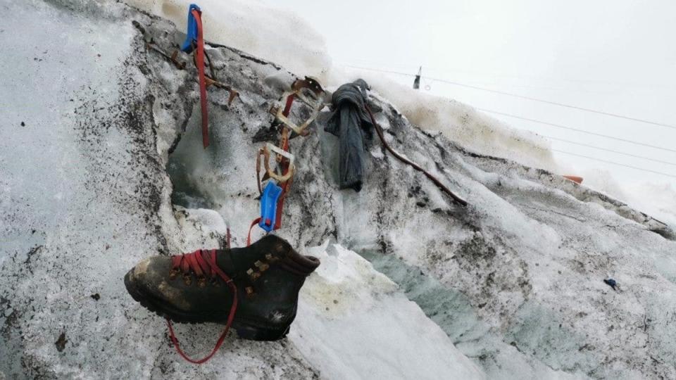 Melting ice reveals remains of a German climber, as well as some of his equipment and clothing, who disappeared in 1986 on a glacier in Switzerland.