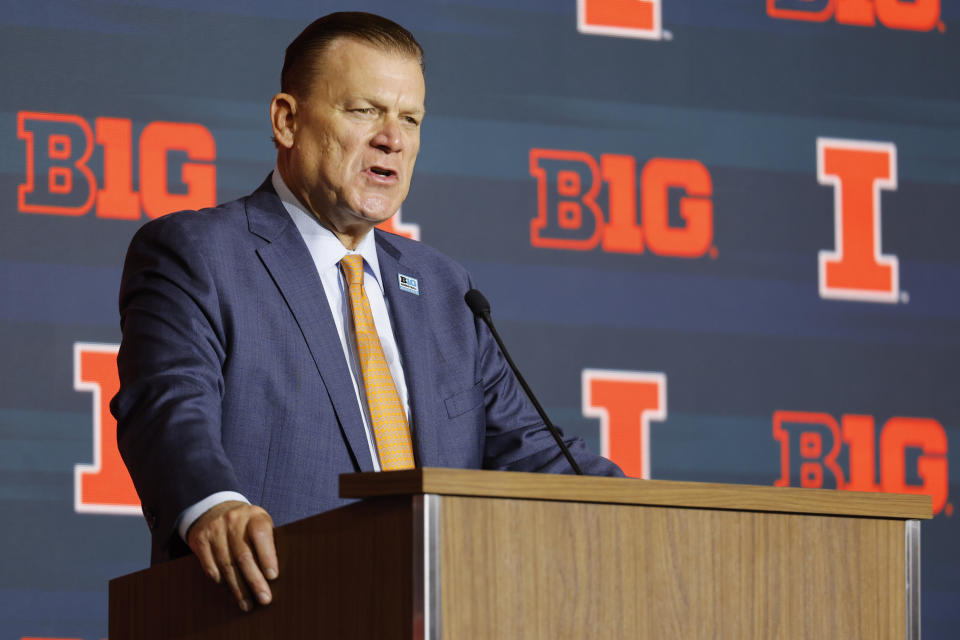 Illinois head coach Brad Underwood speaks during Big Ten NCAA college basketball Media Days Tuesday, Oct. 10, 2023, in Minneapolis. (AP Photo/Bruce Kluckhohn)