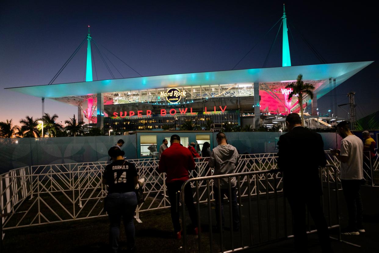 Fans are seen seen outside the Hard Rock Stadium during the Super Bowl LIV between the Kansas City Chiefs and the San Francisco 49ers in Florida, on February 2, 2020. (Photo by Eva Marie UZCATEGUI / AFP) (Photo by EVA MARIE UZCATEGUI/AFP via Getty Images)