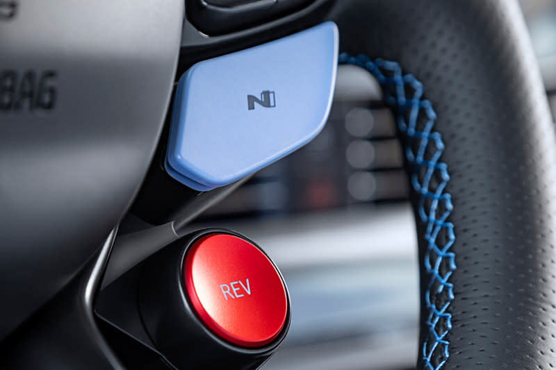 N自訂義按鈕讓駕駛快速進入所需設定。