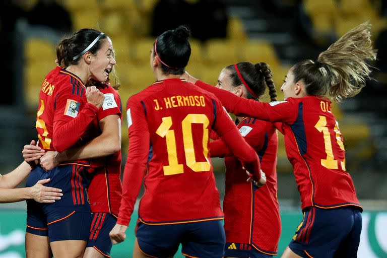España y un debut auspicioso: derrotó 3 a 0 a Costa Rica y comenzó con el pie derecho en la lucha por el sueño máximo