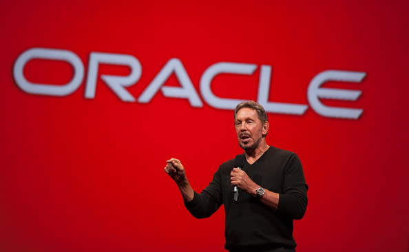 <p>Larry Ellison fondatore di Oracle – Nel 1977 ha fondato Oracle, azienda IT diventata una delle prime a cavalcare l’onda vincente di Silicon Valley. Ma da giovane, alla morte della zia che lo aveva cresciuto, aveva lasciato gli studi e per otto anni campò con lavori saltuari. </p>