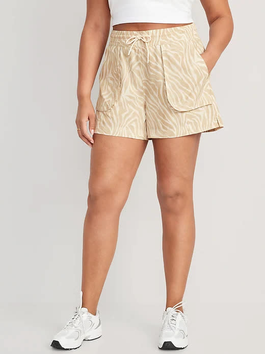 Old Navy sale has 50% off: Best deals starting under $10