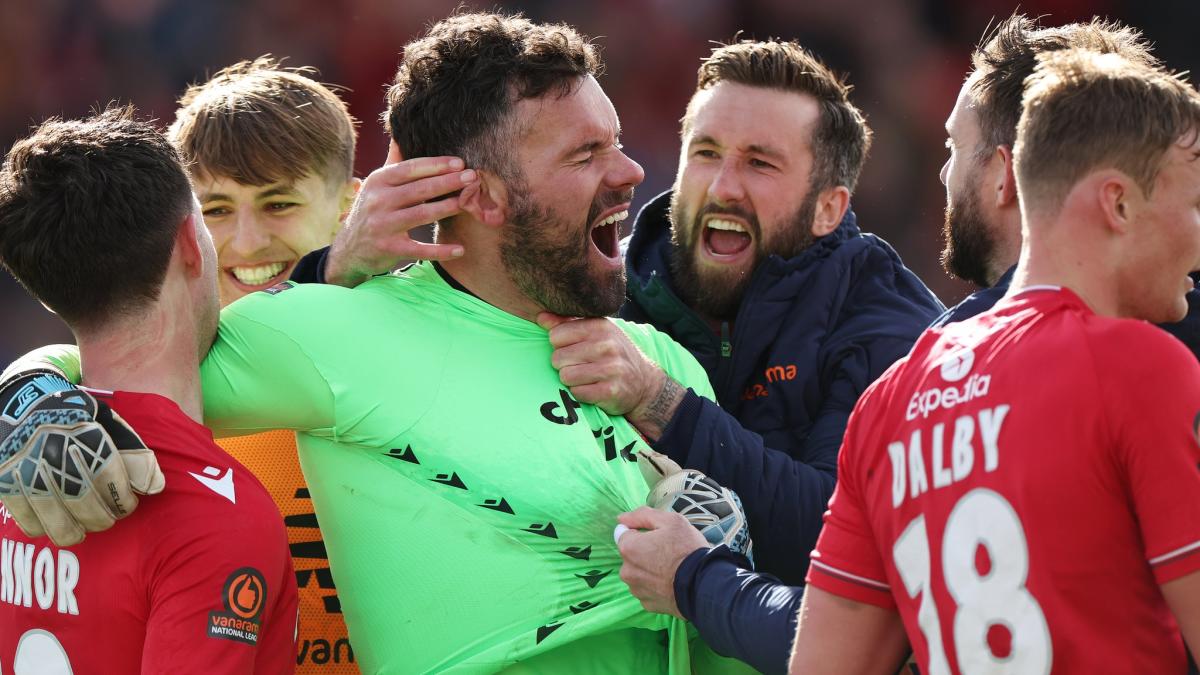 Ben Foster Wrexham Goalkeeper Announces Surprise Retirement 