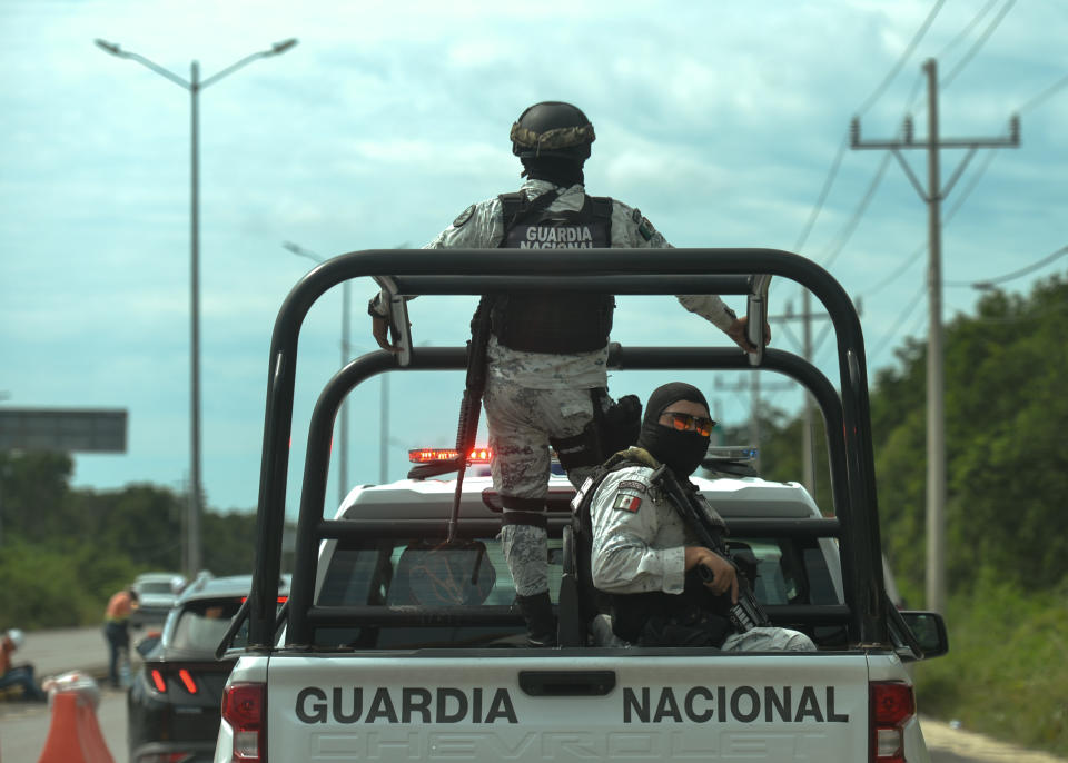 Miembros de la Guardia Nacional de México. (Photo by Artur Widak/NurPhoto via Getty Images).