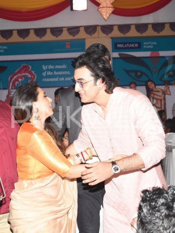 Today, Rani Mukherji and Ranbir Kapoor were clicked together by the shutterbugs at a pandal on the auspicious occasion of Durga Puja. The two are rarely spotted together, but whenever they meet they share a great warmth with each other.
