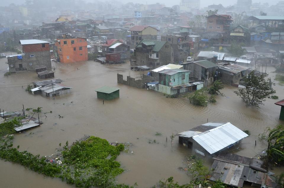 Typhoon Koppu pounds the Philippines