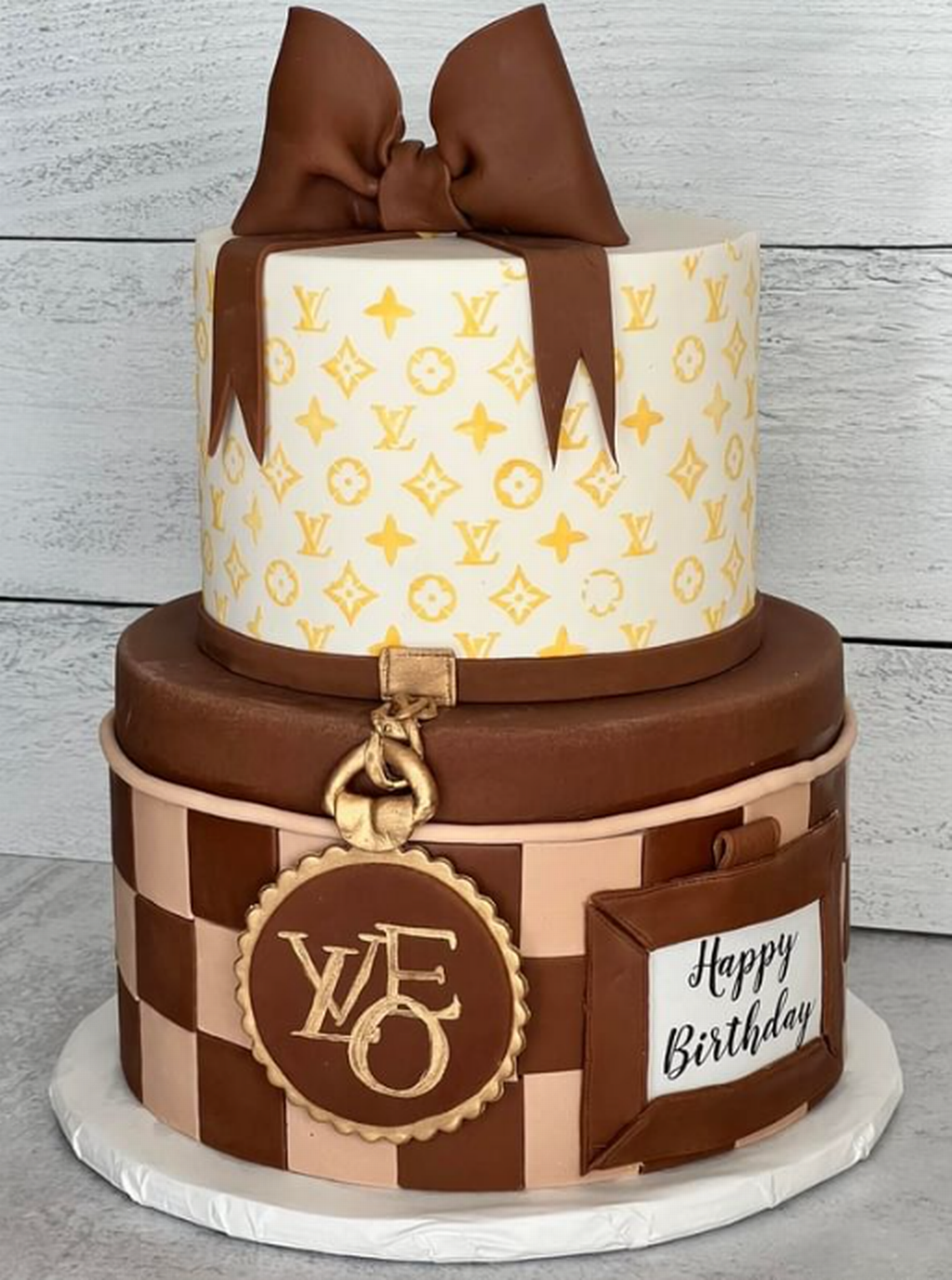 Louis Vuitton cake from Cakes by Lisa, LLC Courtesy: Cakes By Lisa,LLC Facebook