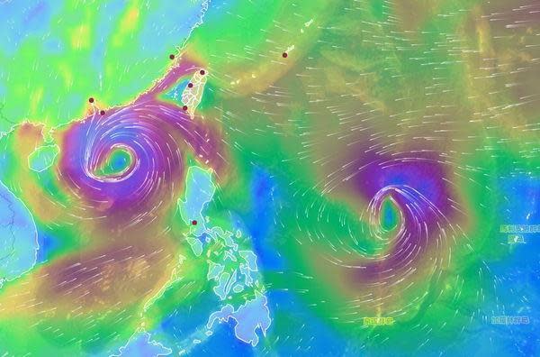 氣象局風場預報顯示圖最新模擬顯示，國慶日當晚熱帶系統動向。（翻攝自氣象局）  