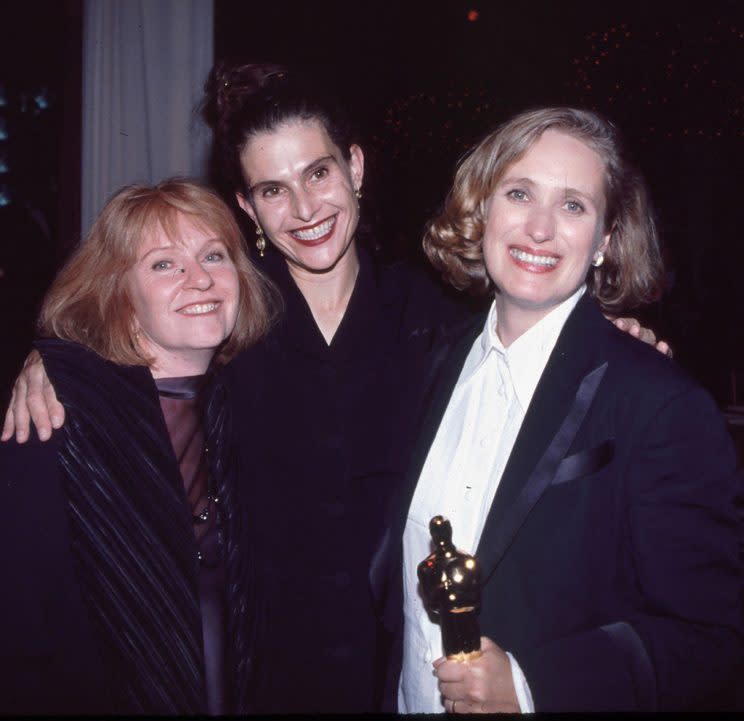 Ein seltenes Foto der echten Janet Patterson (Mitte) mit den “Das Piano”-Mitwirkenden Jan Chapman (links) und Jane Campion (Bild: BEI/BEI/Shutterstock)