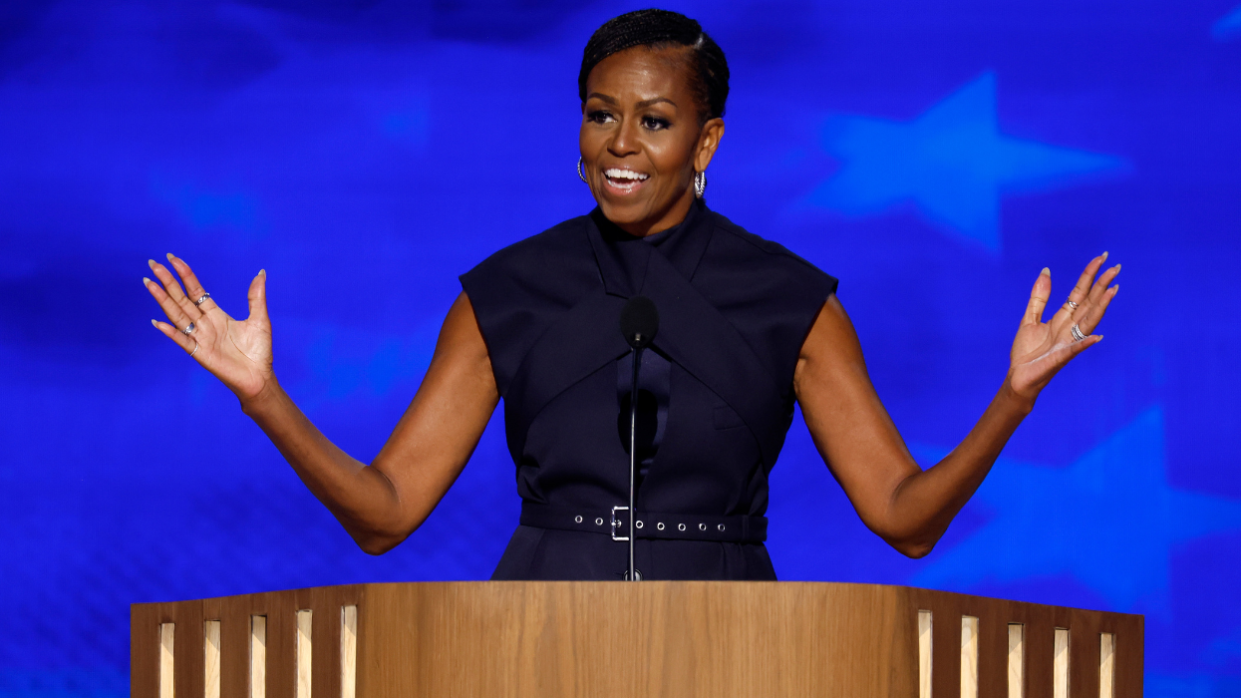 35 hilarious & hopeful reactions to Michelle Obama's INCREDIBLE keynote